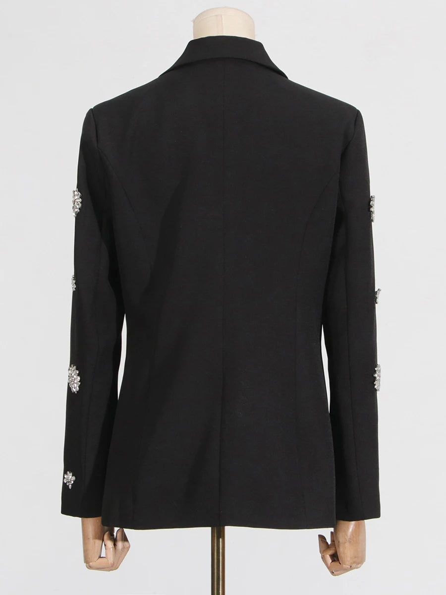 Ärmelloses Damen-Spitzenkleid mit Rundhalsausschnitt und Patchwork-Design – figurbetont und mit Hohldetails.