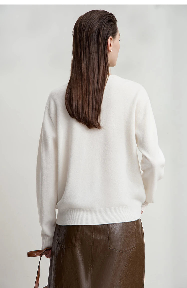Damenpullover, offwhite/weiß, Rückansicht mit Rundhalsausschnitt, lange Ärmel