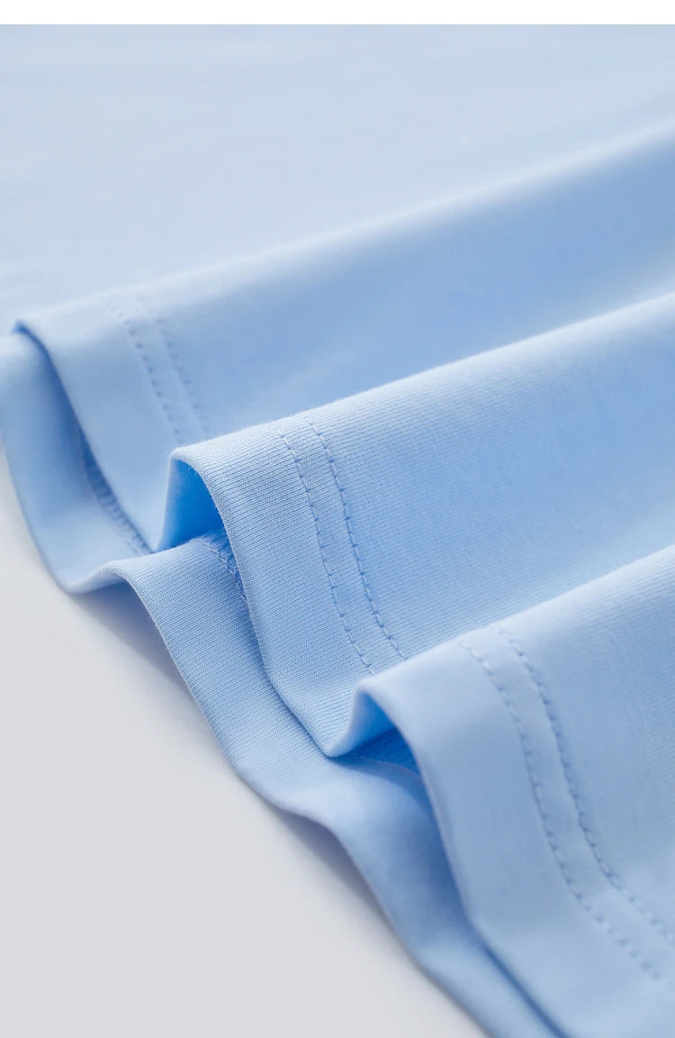 Damen T-Shirt aus Baumwolle mit lässigem O-Ausschnitt und modischer Stickerei