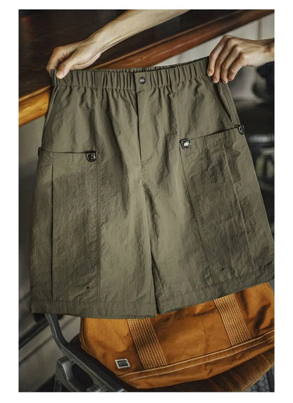 Herren Taschen-Shorts in Lässiger Grüner Farbe für den Sommer