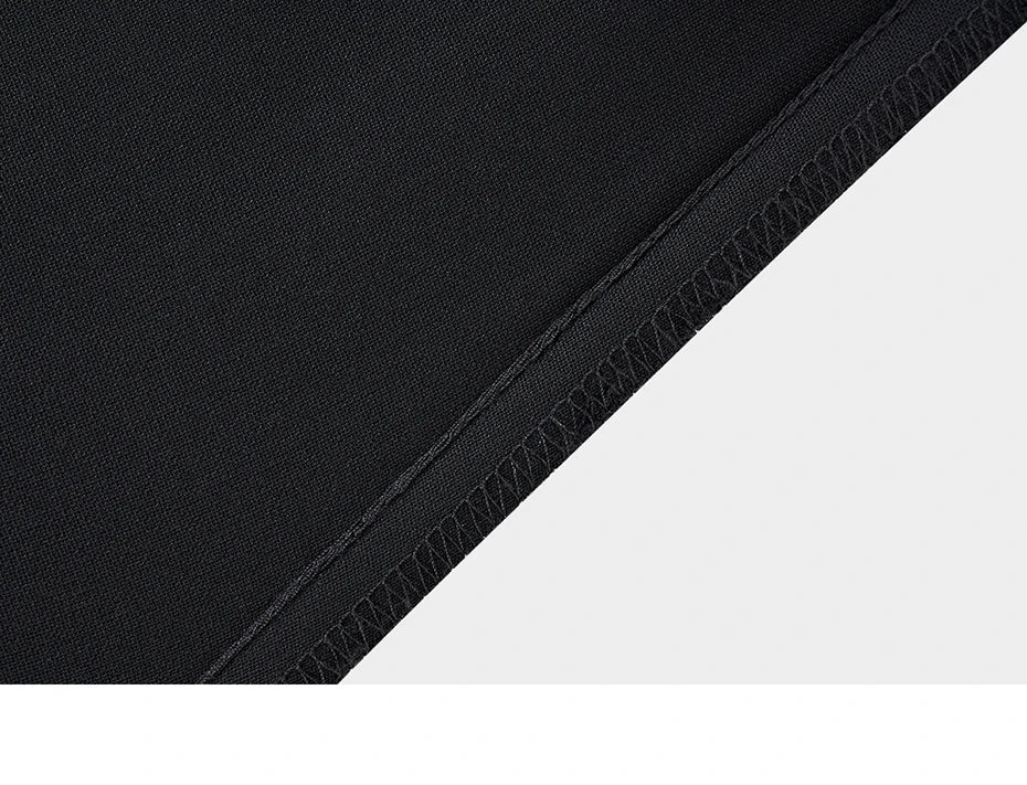 Herrenanzug aus 100% Wolle in tiefem Blau, doppelt geknöpft – ideal für Hochzeit, Dinnerparty oder den täglichen eleganten Auftritt.