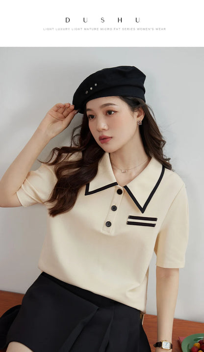 Damen-Sommer-T-Shirt aus Baumwolle mit quadratischem Ausschnitt und abgerundetem Saum – ideal fürs Büro