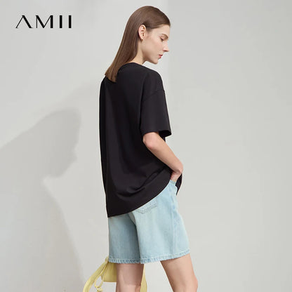 Damen T-Shirt im minimalistischen Stil mit Druck und Rundhals-Ausschnitt