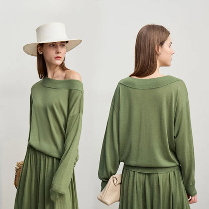 Olivgrünes Maxikleid mit Schulterfrei-Optik, langem Ärmel und weitem Rock mit Taillendetail