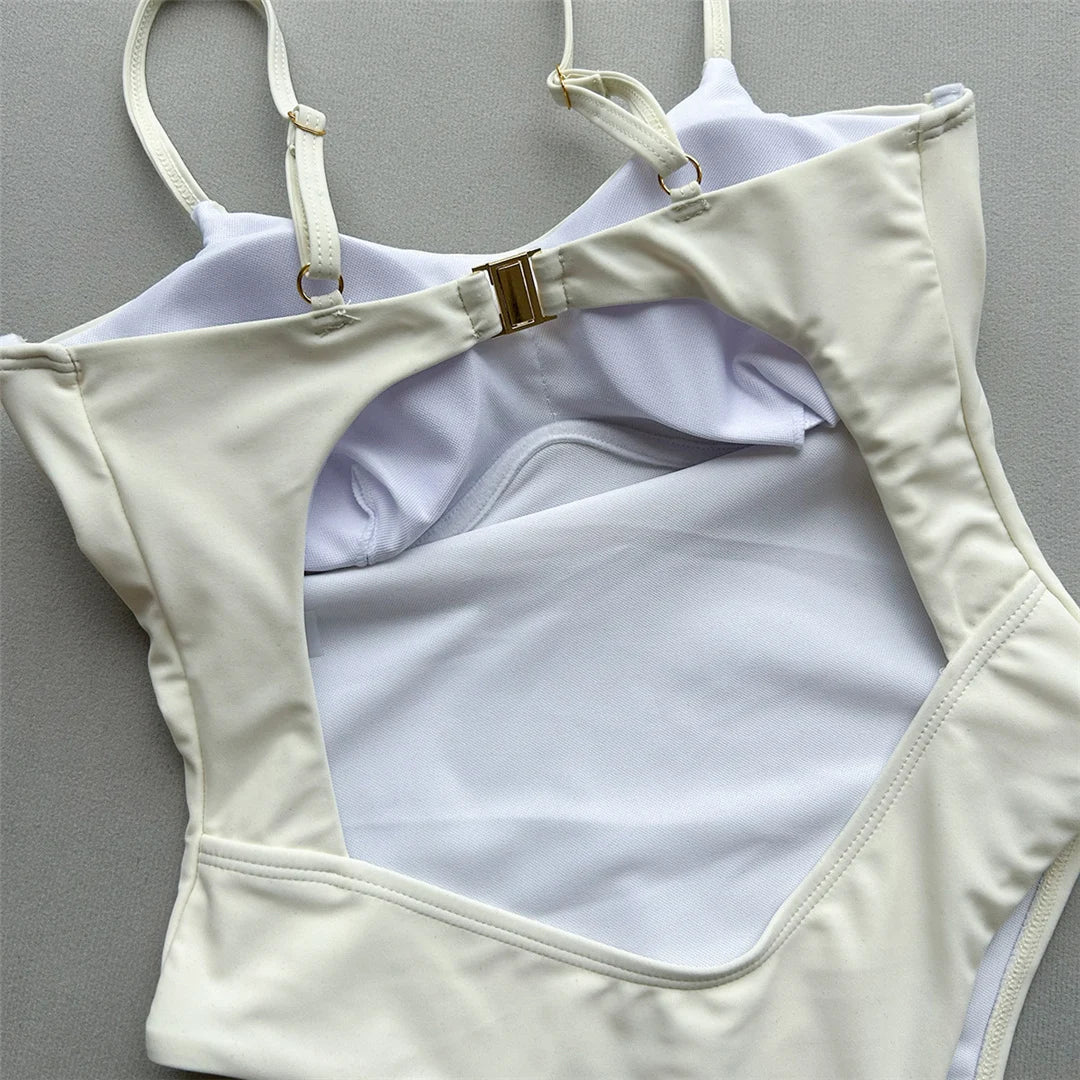 Damen-Badeanzug Cut-Out Bügel Micro-Tanga Weste gepolstert