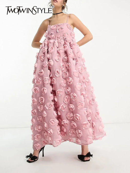 Ärmelloses, trägerloses Damen-Tunikakleid mit Patchwork-Falten im minimalistischen Design – modisch und elegant.