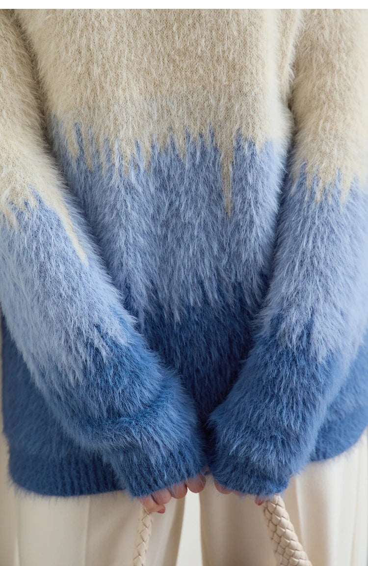 Flauschiger Damenpullover mit Rundhalsausschnitt, Weiß-Blau-Farbverlauf, lange Ärmel