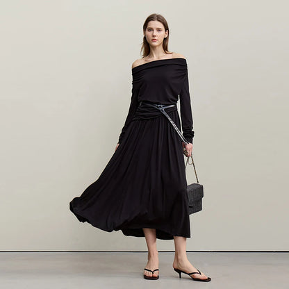 Elegantes Gestricktes Damenkleid Mit Wasserfallausschnitt Und A-Line