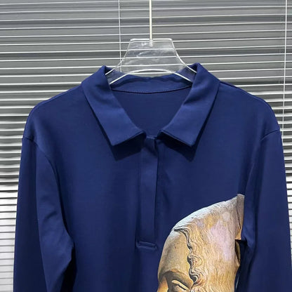 Ärmelloses Damen-Strickkleid mit Patchwork-Applikationen und Halterdesign – figurbetont und modisch