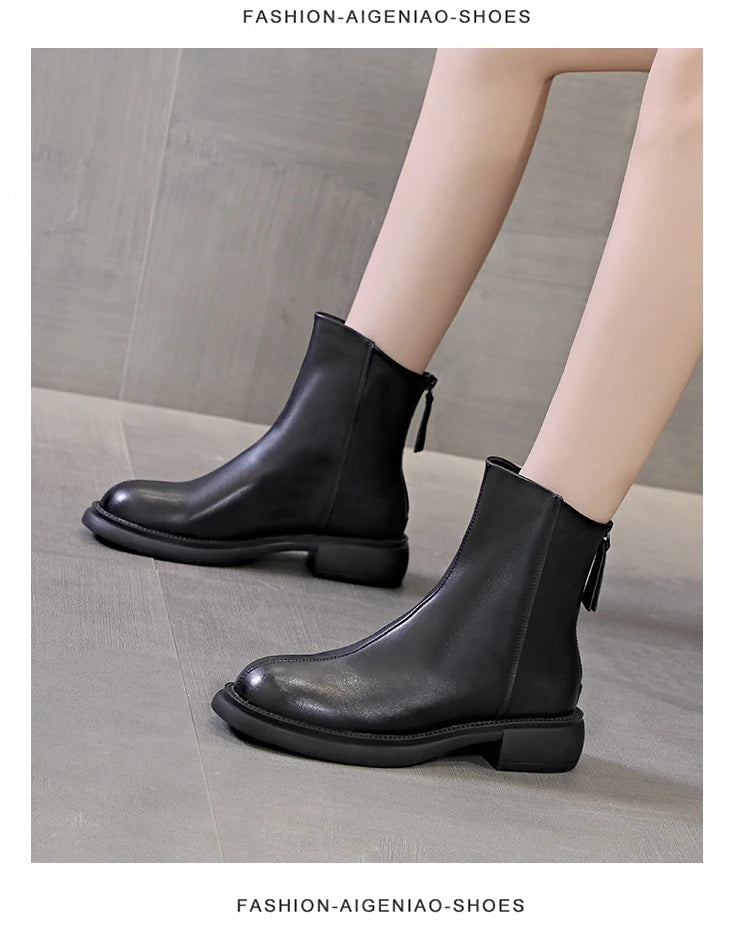 Damen-Lederstiefeletten in Schwarz, Knöchelboots mit geradem Schaft und flachem Absatz