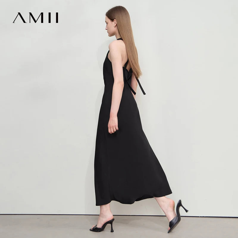 Stilvolles Langes Strickkleid Für Damen Mit Offenem Rücken