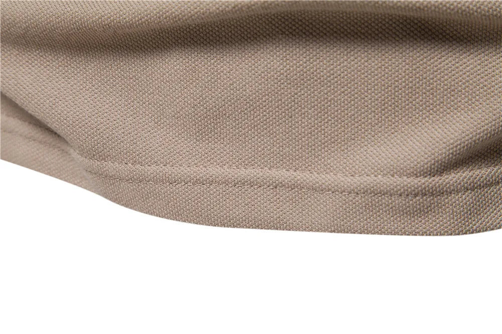 Herren Poloshirt aus Baumwolle mit Patchwork und Reißverschluss für den Sommer