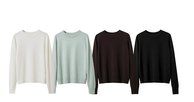 Vier Damenpullover im Set: offwhite, hellgrün, dunkelbraun und schwarz