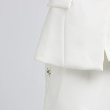Elegantes Damenkleid mit Rundhalsausschnitt, kurzen Ärmeln und Pailletten-Patchwork-Design – ideal für besondere Anlässe.