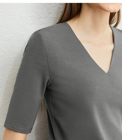 Damen T-Shirt im Minimalismus-Stil mit V-Ausschnitt und halben Ärmeln
