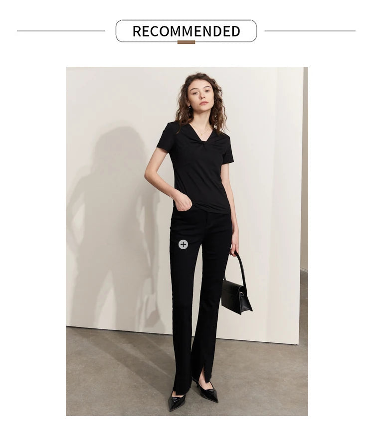 Damen T-Shirt im Minimalismus-Stil mit V-Ausschnitt und dünnem Design