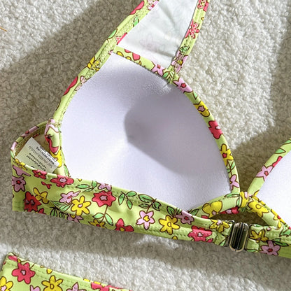Bauchfreies Bikini-Set mit Push-up-Effekt und hohem Bund – ideal für Strand und Pool