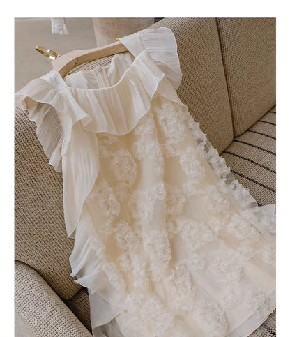 Kurzes Mädchenkleid mit Puffärmeln – ideales Prinzessinnen-Outfit für Sommerfeste und Partys