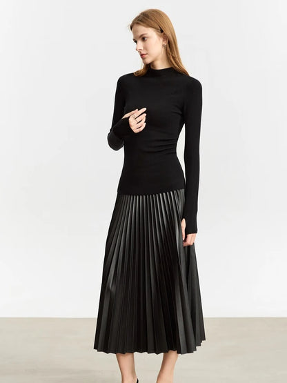 Midi-Kunstlederrock mit Falten, flexibler Taille, schwarz, glatter Bund, knielang