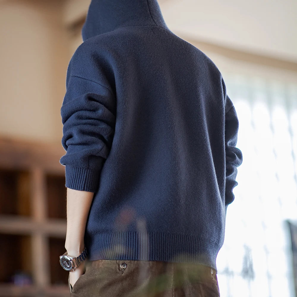 Herren Hoodie aus marineblauem Strick mit lässiger Kapuze für Outwear