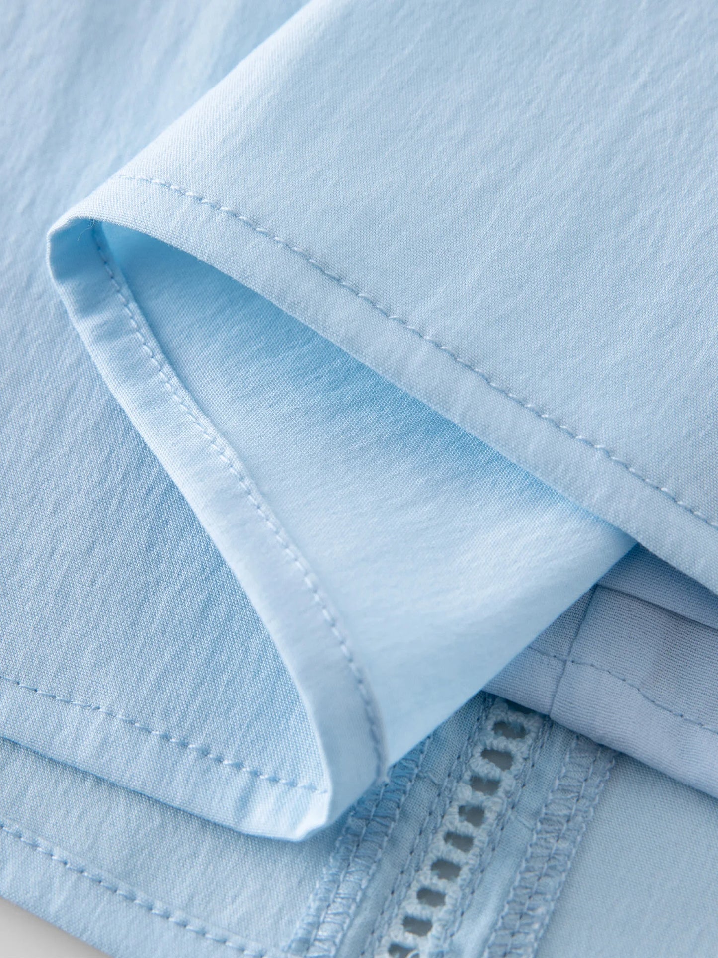Damenbluse mit Muschelkragen und A-Linien-Schnitt – schmeichelnde Taille, vielseitig von Büro bis Freizeit