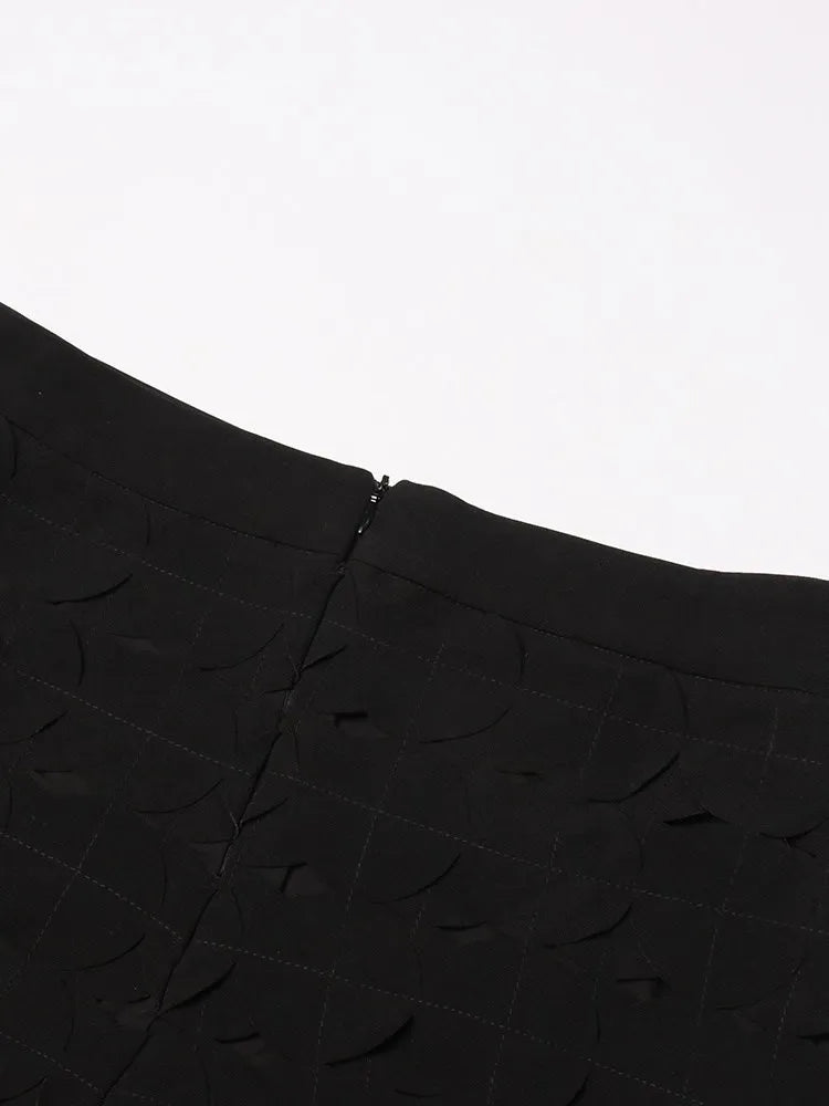 Elegantes Damen-Kleid mit Diamantmuster, Reverskragen und langen Ärmeln – figurbetontes Patchwork-Design mit doppelreihiger Knopfleiste.