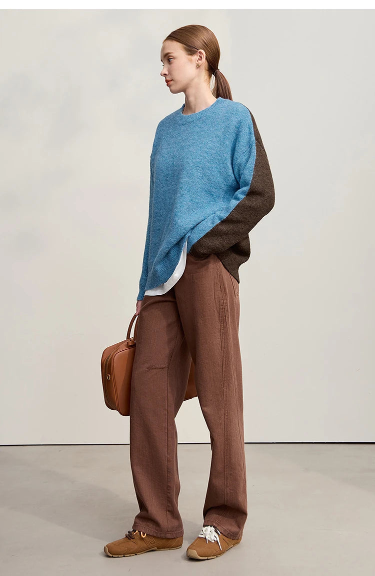 Damen-Pullover mit lockerer Passform und Patchwork: hellblau mit dunkelbraunen Partien, langarm