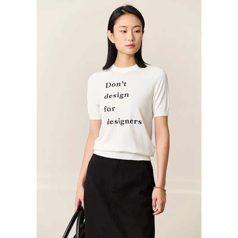 Damen Top im Minimalismus-Stil mit O-Ausschnitt und kontrastierenden Farben