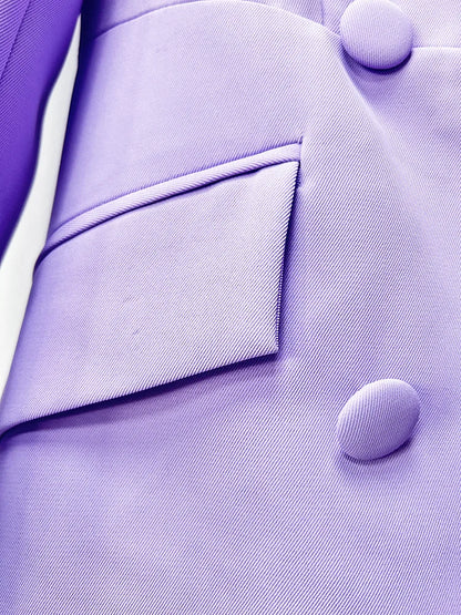 Elegantes Damenkleid mit Rundhalsausschnitt, langen Ärmeln und Spitzenbesatz – lockerer Schnitt mit Patchwork-Details und Falten-Design.