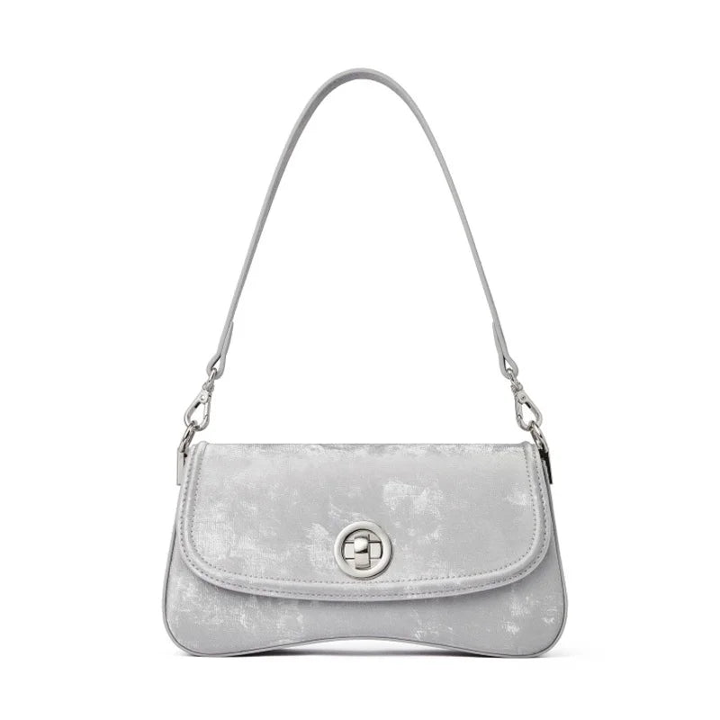 Natürliche Rindleder Schultertasche Frühlingslook