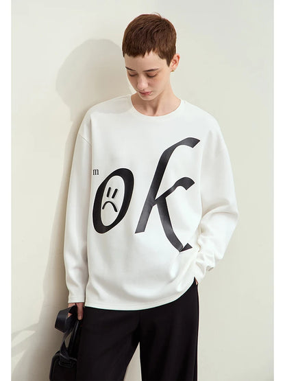 Damen T-Shirt im minimalistischen Stil mit Rundhalsausschnitt und Druckdesign