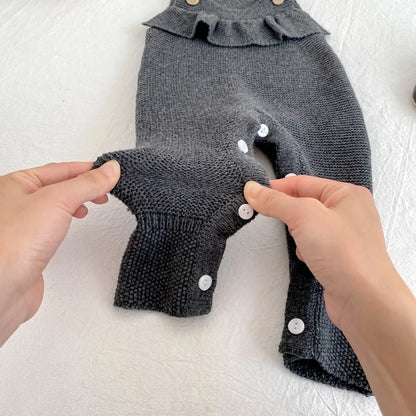 Baby Strampler aus Strick mit Rüschen für Jungen und Mädchen
