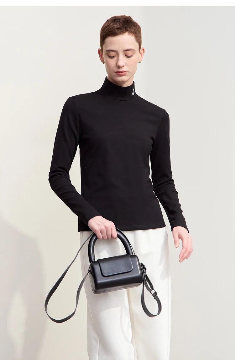 Damen Rollkragen-T-Shirt aus besticktem Fleece für warme Wintertage