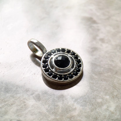 Damen-Anhänger schwarzes Ornament Bohemia aus Sterlingsilber