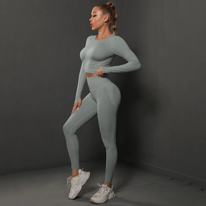 Nahtloses Yoga-Set mit Crop-Top und High-Waist-Leggings, hellgrau