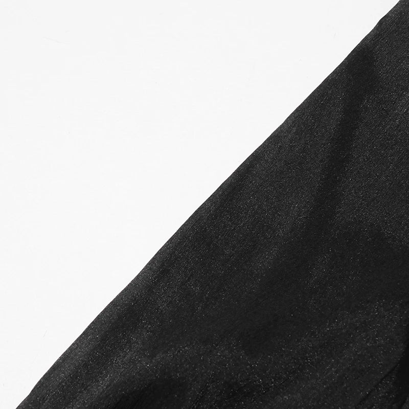 Zweiteiliges Damen-Set mit schulterfreiem Oberteil, langen Ärmeln und Schleifendetail sowie Patchwork-Rock mit Rüschen – elegant und modern.