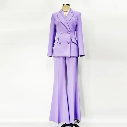 Elegantes Damenkleid mit Rundhalsausschnitt, langen Ärmeln und Spitzenbesatz – lockerer Schnitt mit Patchwork-Details und Falten-Design.