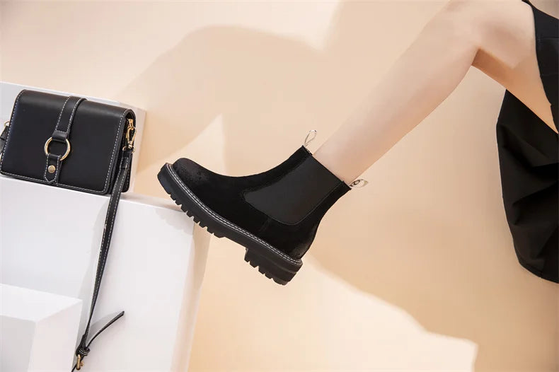Women Winter Boots Sued Genuine Leather  New Fashion British Style Women Chelsea Boots Large Size 41　42　43 Female Ankle Boots