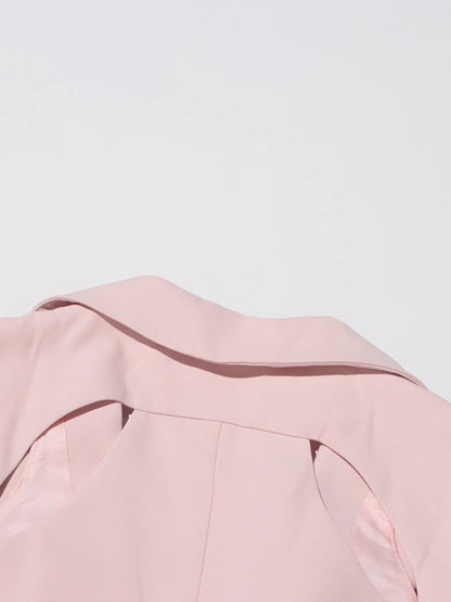 Ärmelloses Damen-Spitzenkleid mit Rundhalsausschnitt und Patchwork-Design – figurbetont und mit Hohldetails.