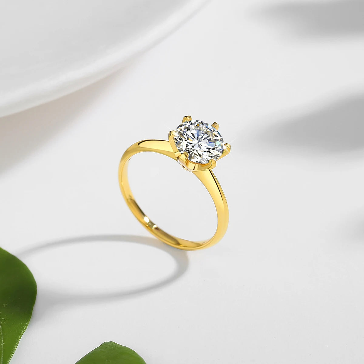 Damen-Ring Aus 18K Gold Moissanit 1 Karat Zertifiziert Mit NGTC Zertifikat für Verlobung