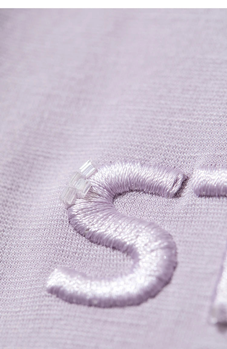 Damen T-Shirt mit elastischen Flare-Ärmeln und Perlen-Stickerei im minimalistischen Stil