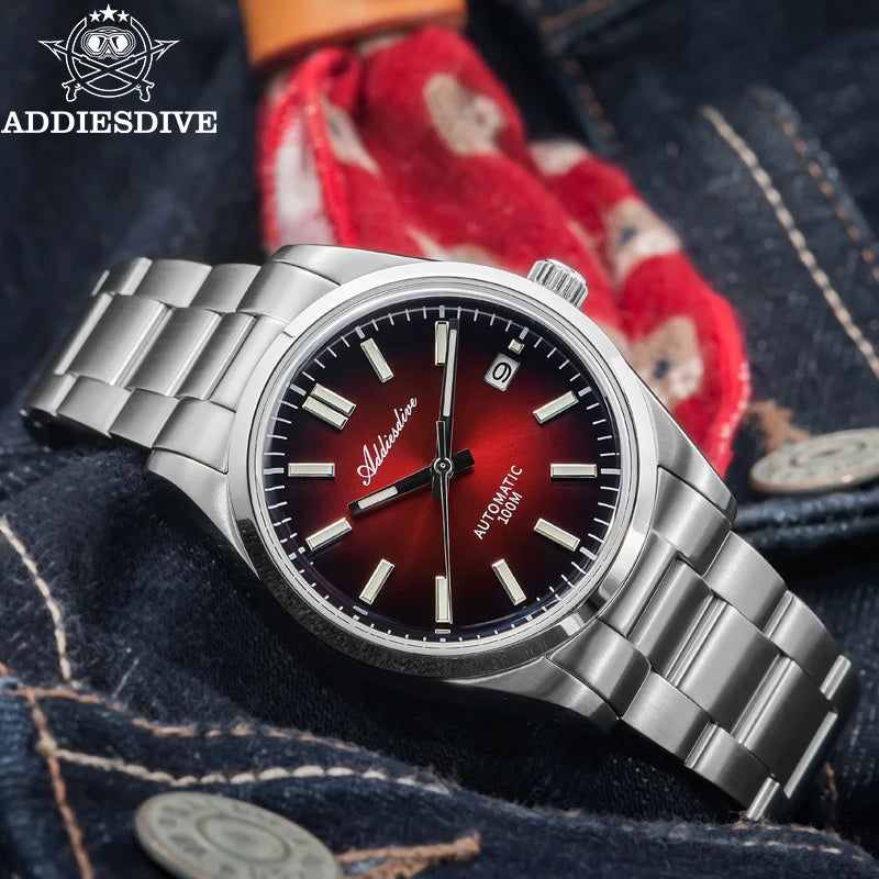 Herren-Vintage-Automatikuhr mit Sunburst-Zifferblatt und gewoelbtem Saphirglas