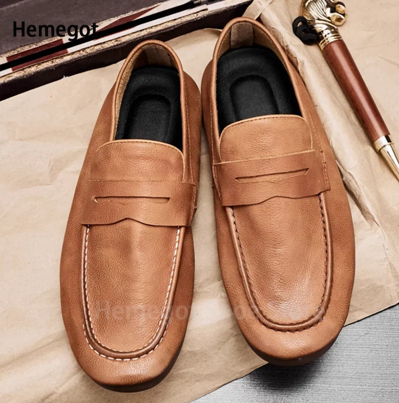 Herren-Loafer aus braunem Leder mit rundem Zeh und Steppnaht am Vorderblatt