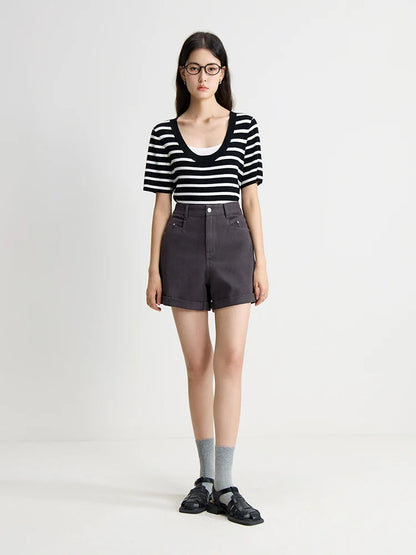 Langarmshirt für Damen in Übergröße mit französischem Pilzsaum und schlichter Textur – ideal für den Winter.