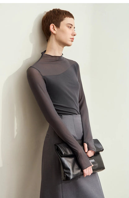 Damen Mesh-T-Shirt im minimalistischen Design mit halbhohem Ausschnitt