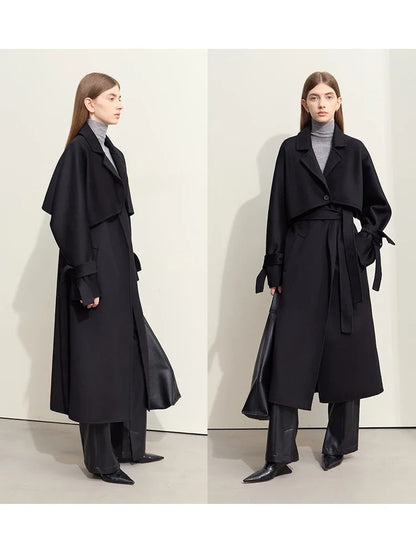 Damen Weste für den Winter im lässigen Look mit Gürtel und Taschen