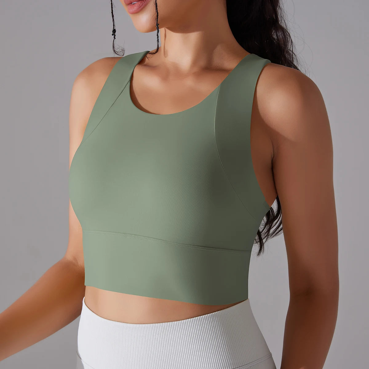 Nylon-Yogatop für Frauen, Slim Fit, ärmellos, U-Ausschnitt, Sage Green, Vorderansicht