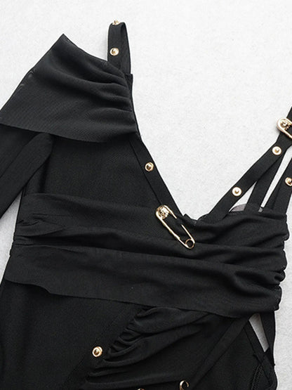 Elegantes Damen-Tunikakleid mit V-Ausschnitt, langen Ärmeln und Perlen-Patchwork-Design – figurbetont und modisch.