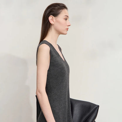 Elegantes Strickkleid Damen Mit V-Ausschnitt Und A-Linie