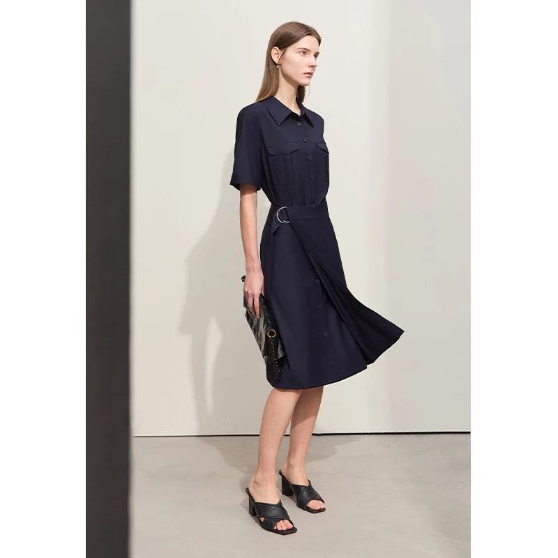 Elegantes Damen Kleid Im Safari Stil Mit Reverskragen